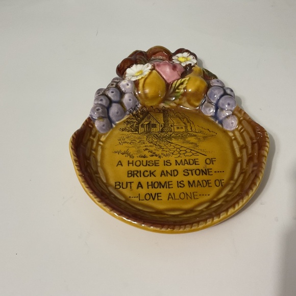 VTG Giftcraft Ceramic "A House Is Made ..." Wall Plaque - Picture 4 of 5